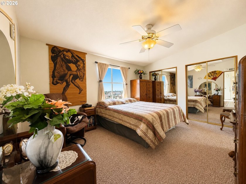 Enjoy coastal living in this well-maintained double-wide - photo 14