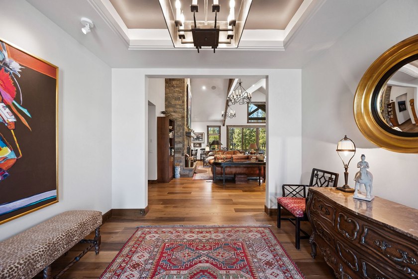 Set within the exclusive, gated enclave of the historic Kootenai - photo 17