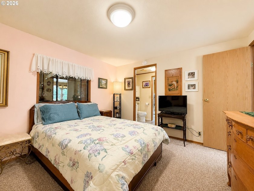 Enjoy coastal living in this well-maintained double-wide - photo 20