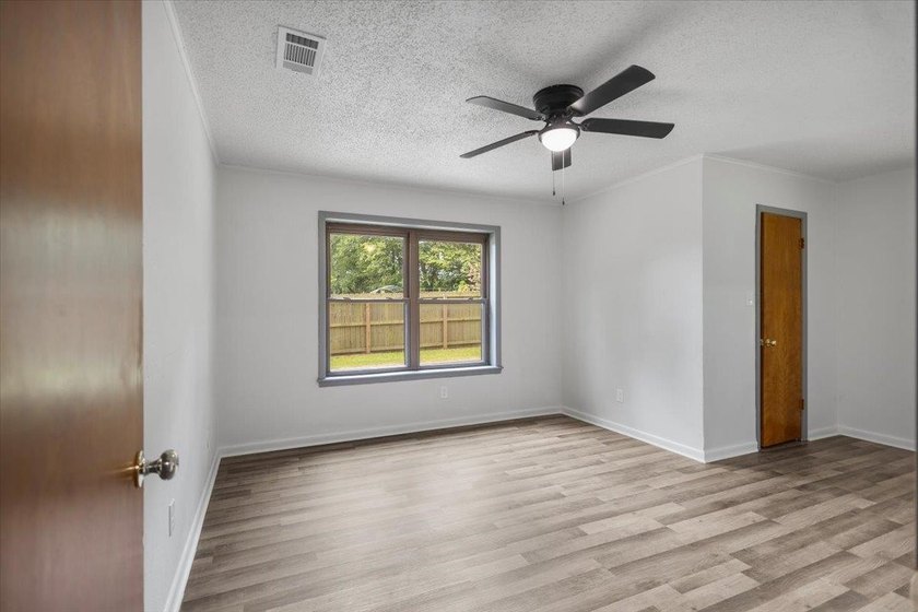 Looking for the perfect place to enjoy East Texas lake living? - photo 22