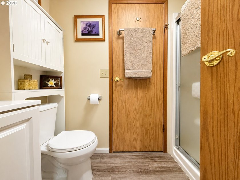 Enjoy coastal living in this well-maintained double-wide - photo 22