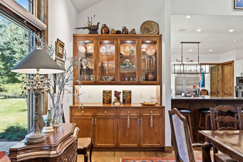 Set within the exclusive, gated enclave of the historic Kootenai - photo 23