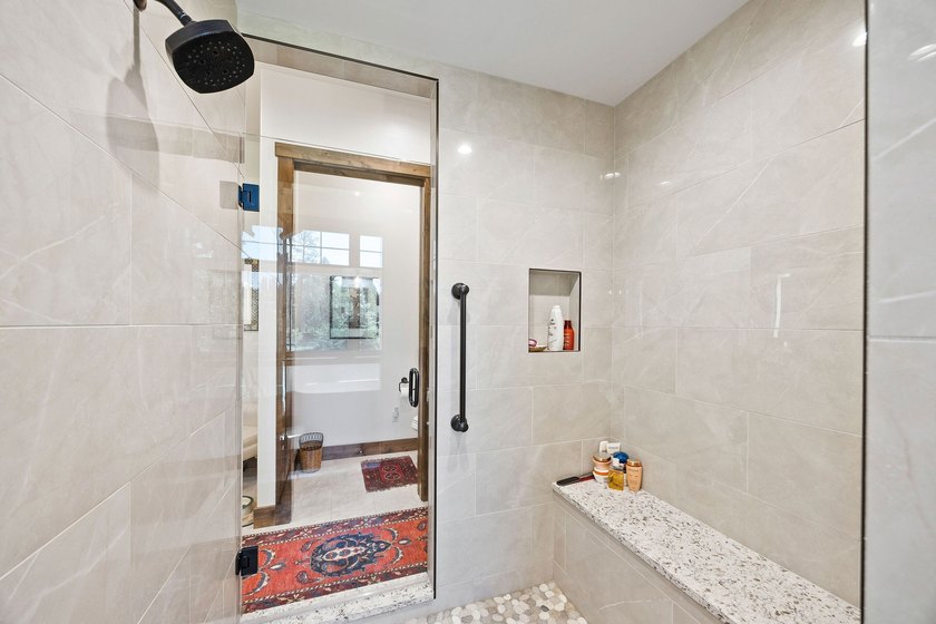 Set within the exclusive, gated enclave of the historic Kootenai - photo 38