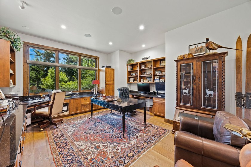 Set within the exclusive, gated enclave of the historic Kootenai - photo 46