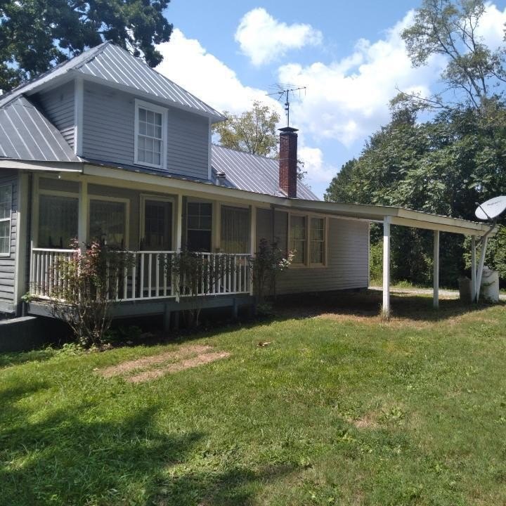 Farmhouse with acreage! Motivated Seller! Make offer on all or - photo 11