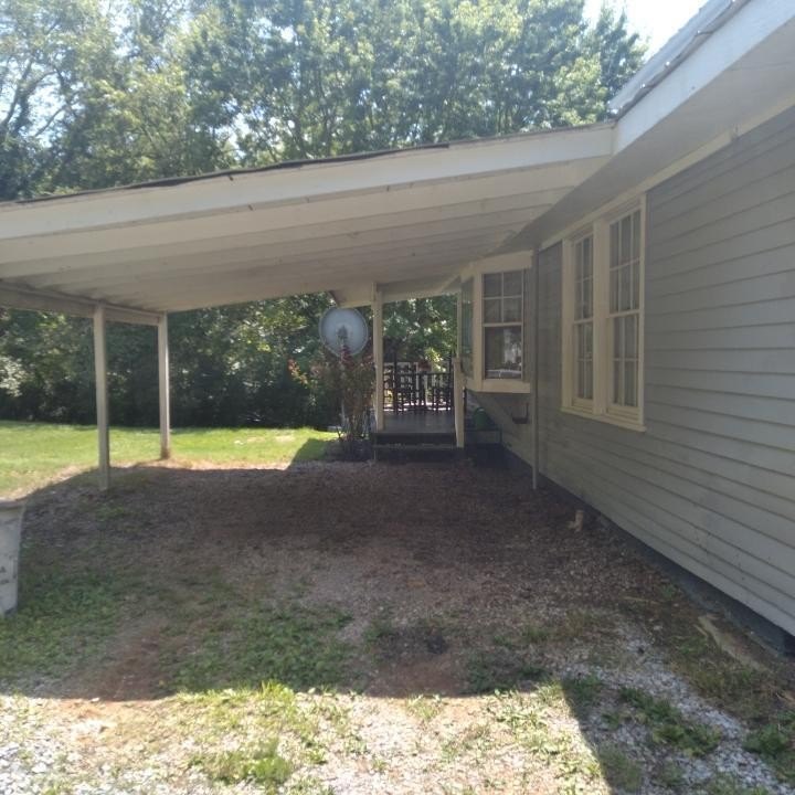 Farmhouse with acreage! Motivated Seller! Make offer on all or - photo 12
