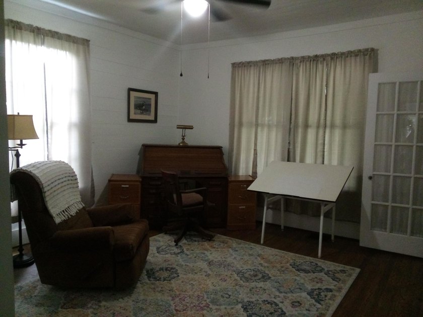 Farmhouse with acreage! Motivated Seller! Make offer on all or - photo 22