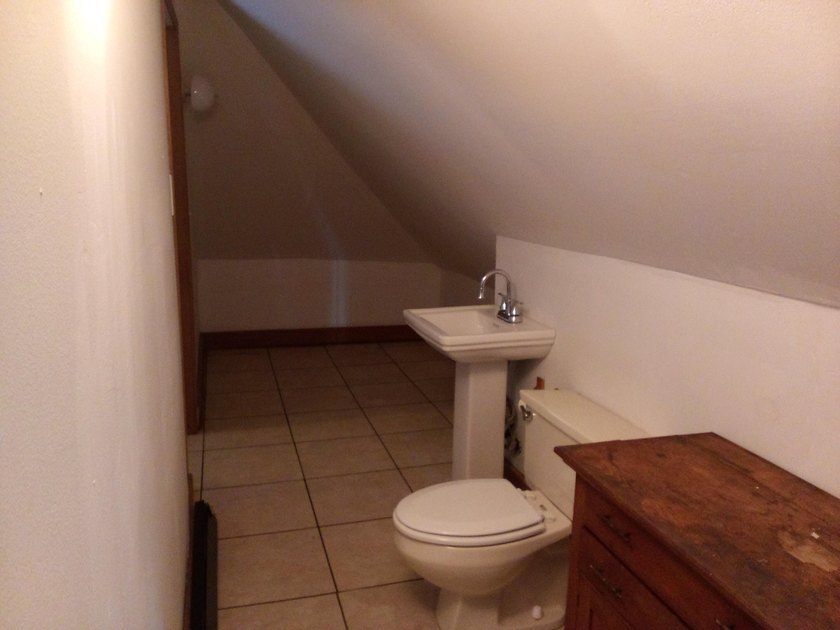 Farmhouse with acreage! Motivated Seller! Make offer on all or - photo 38