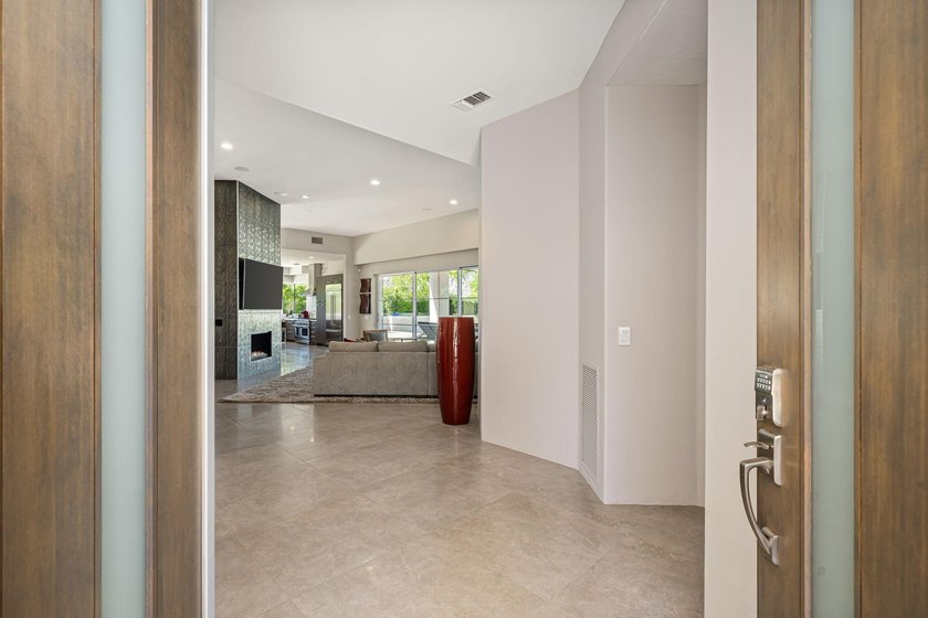 Completely renovated and beautifully reimagined, 79515 Mandarina - photo 6