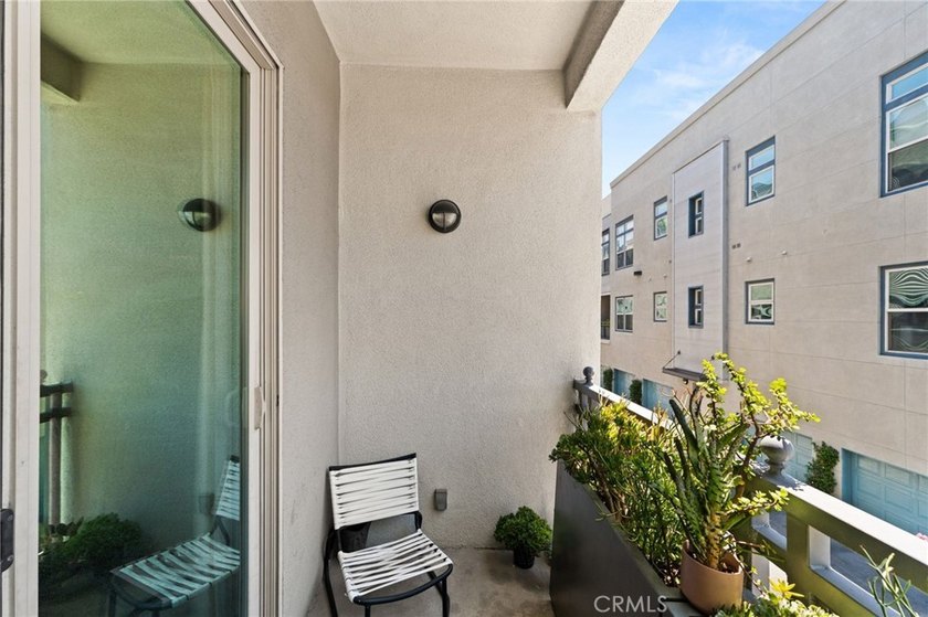 Experience the ultimate blend of urban sophistication and modern - photo 22