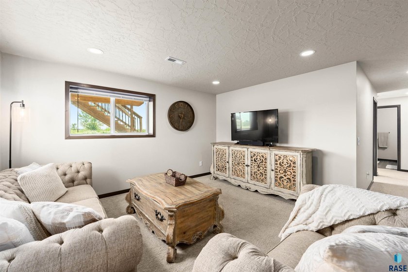 Welcome to this beautifully custom-built 2020 ranch, ideally - photo 44