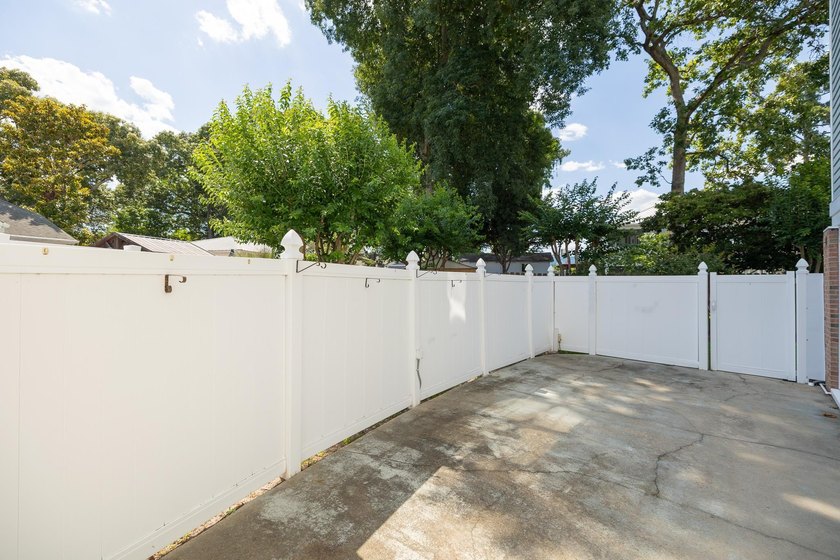ELEVATOR ACCESS TO ALL THREE LEVELS! Welcome to 27 Palmas Drive - photo 45