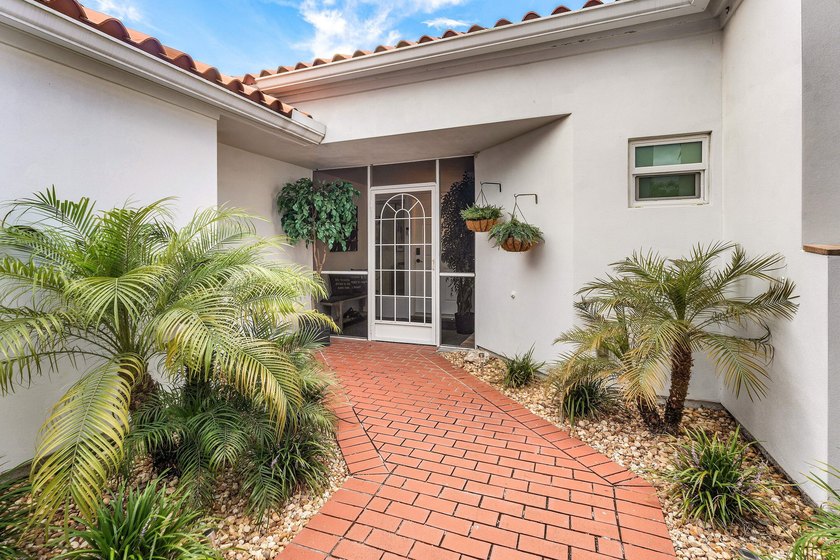 Experience luxury living in this beautifully renovated home - photo 5