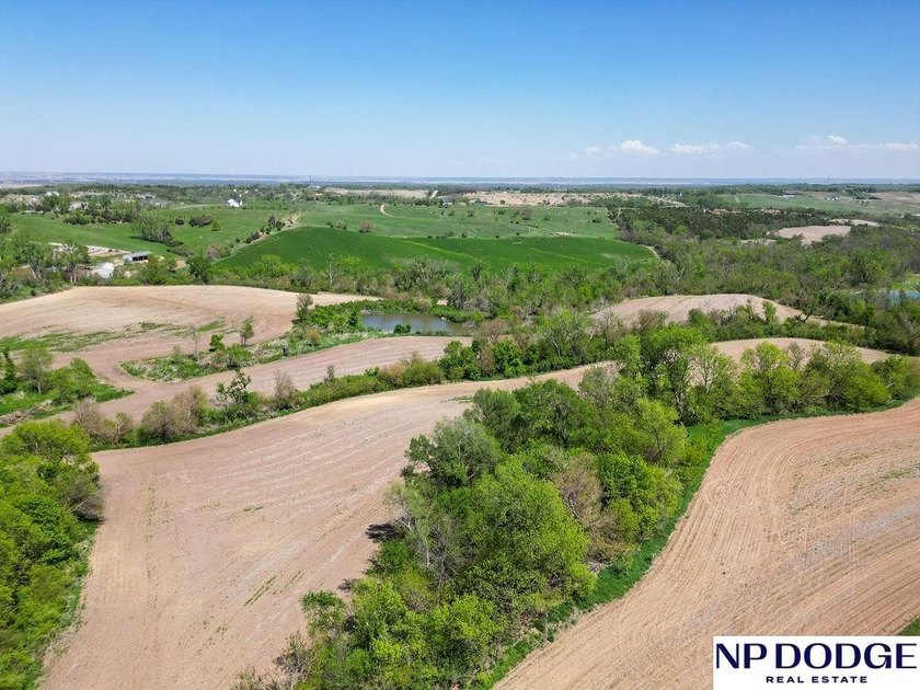 Rare opportunity to own a beautiful piece of land with - photo 11
