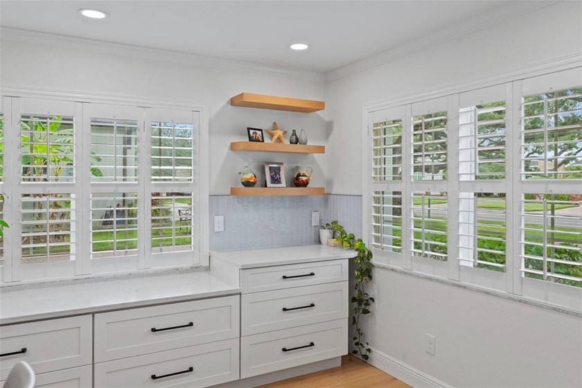 Welcome to 480 W. Davis Boulevard, where timeless Davis Islands - photo 16
