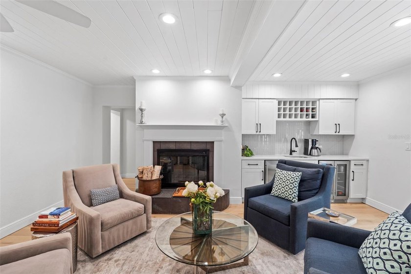 Welcome to 480 W. Davis Boulevard, where timeless Davis Islands - photo 30