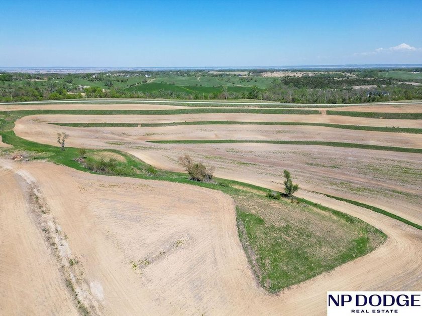 Rare opportunity to own a beautiful piece of land with - photo 31