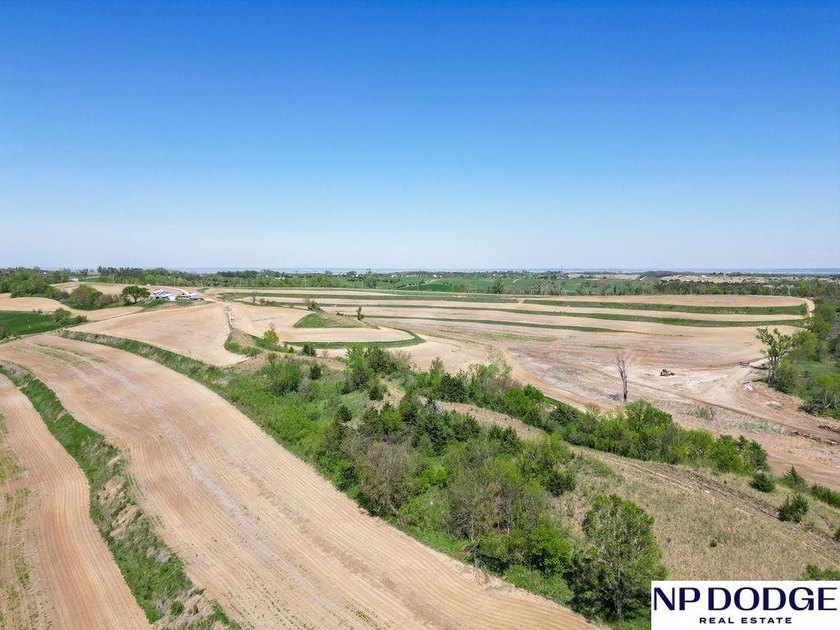 Rare opportunity to own a beautiful piece of land with - photo 32