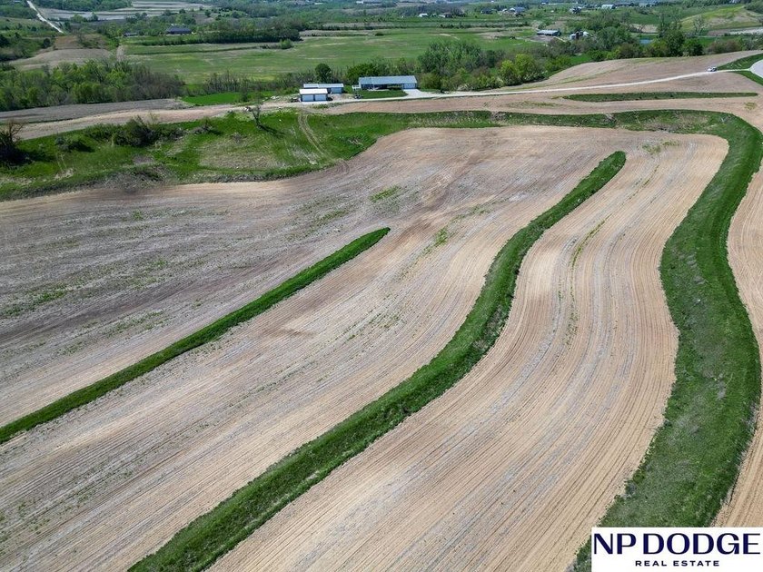 Rare opportunity to own a beautiful piece of land with - photo 34