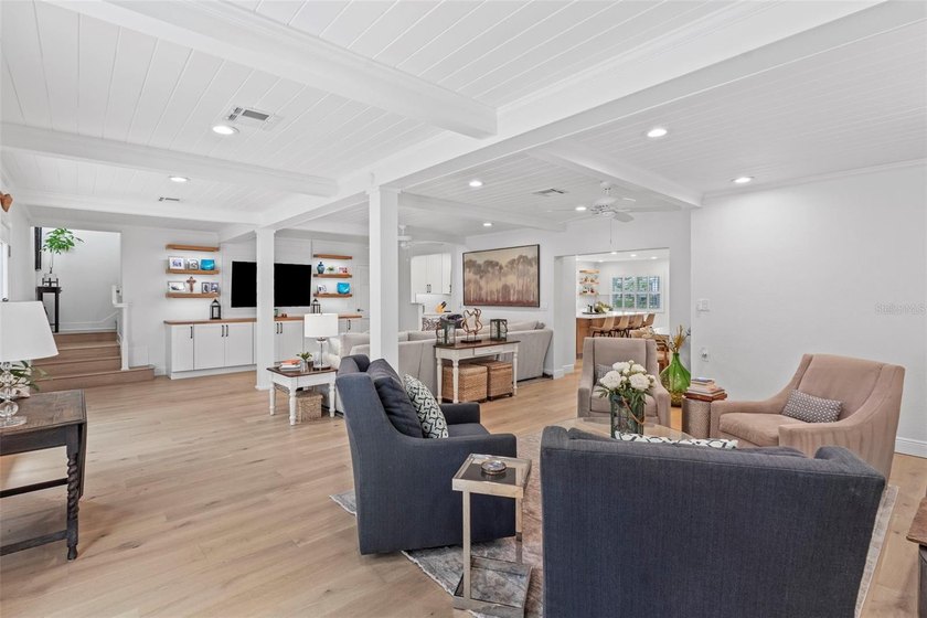 Welcome to 480 W. Davis Boulevard, where timeless Davis Islands - photo 36