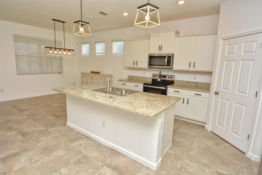 Welcome Home to this amazing eco-friendly / energy efficient - photo 6