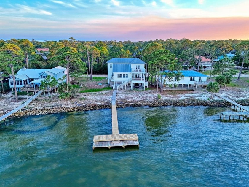 Beautiful Gary Ulrich custom built bay front home. Boat dock - photo 41