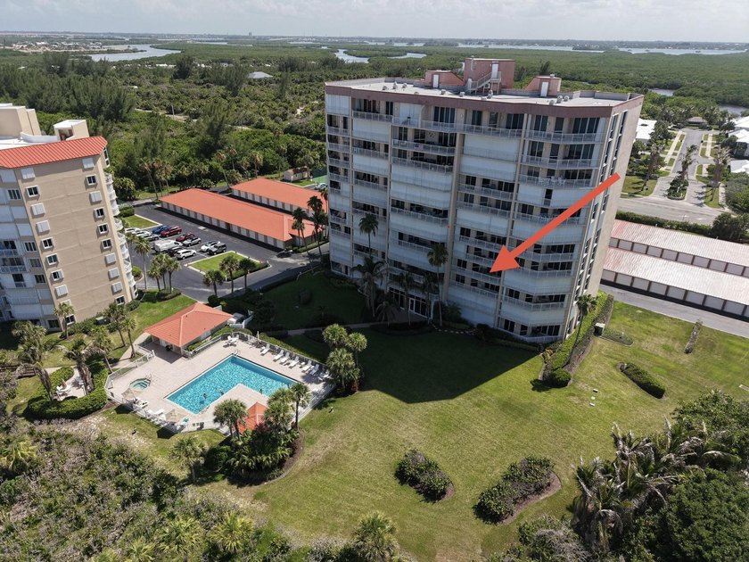 Luxury Oceanfront Living at Hibiscus By the Sea Experience the - photo 8