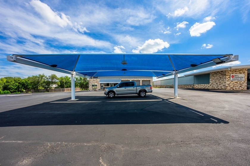 Commercial property offering a versatile space suitable for - photo 22