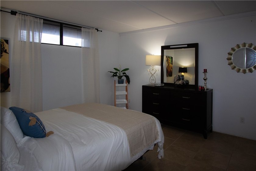 INVESTORS!!!!REDUCED!!!!!! PRICED TO SELL!!!!This beautifully - photo 14