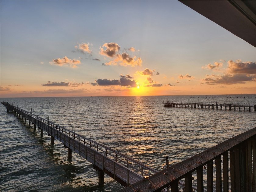 INVESTORS!!!!REDUCED!!!!!! PRICED TO SELL!!!!This beautifully - photo 22