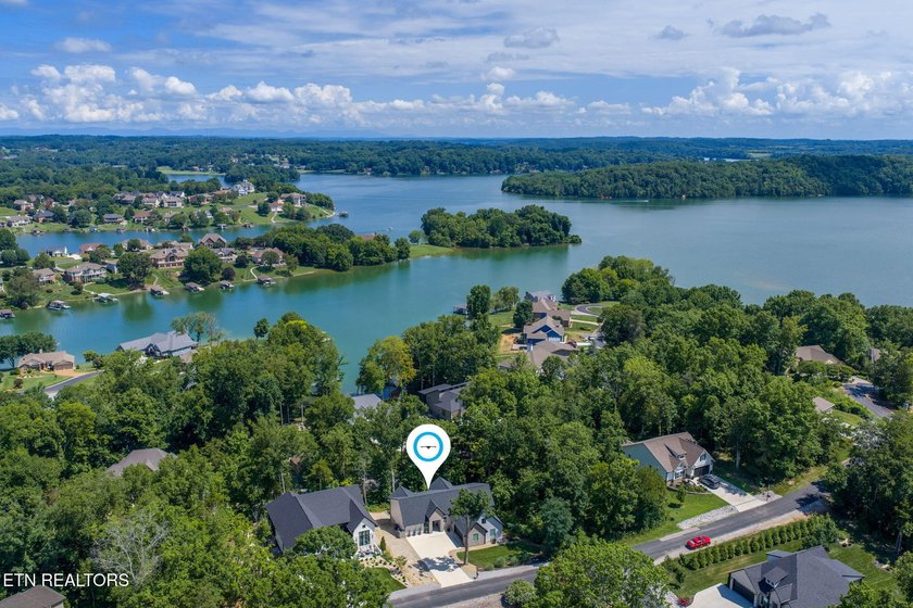 Luxury Meets Nature at 428 Ingoti Lane Nestled among mature - photo 2