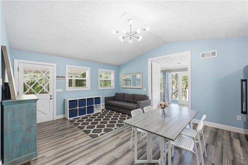 Unbeatable value on Lake Lanier! One of the very few true - photo 11
