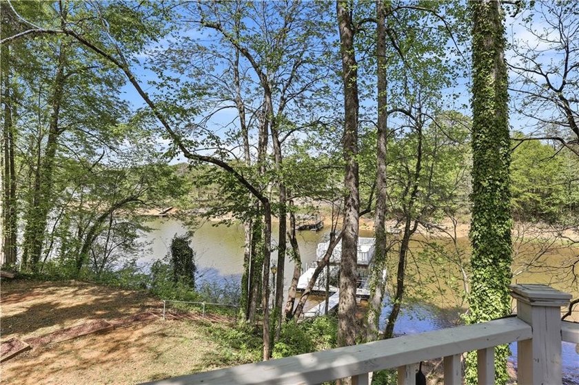 Unbeatable value on Lake Lanier! One of the very few true - photo 18