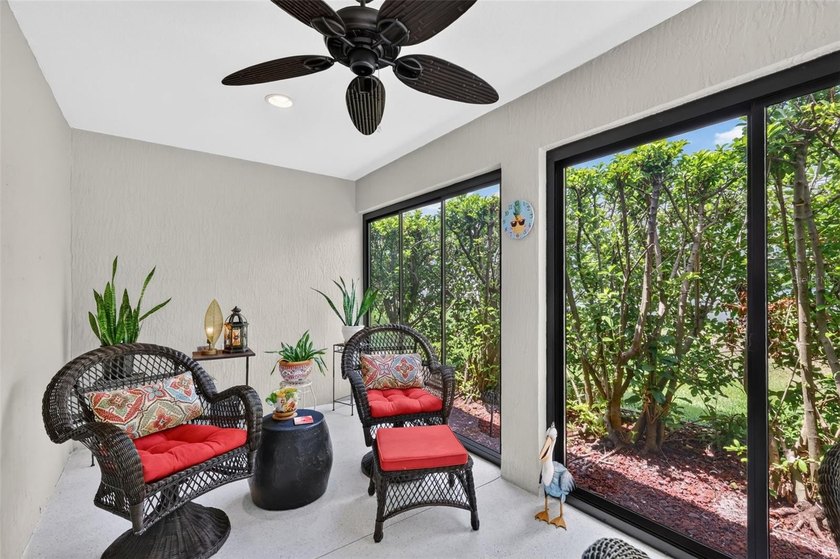STUNNING, 3/2 BLOCK and STUCCO, designer STRETCHED GARDENIA - photo 31