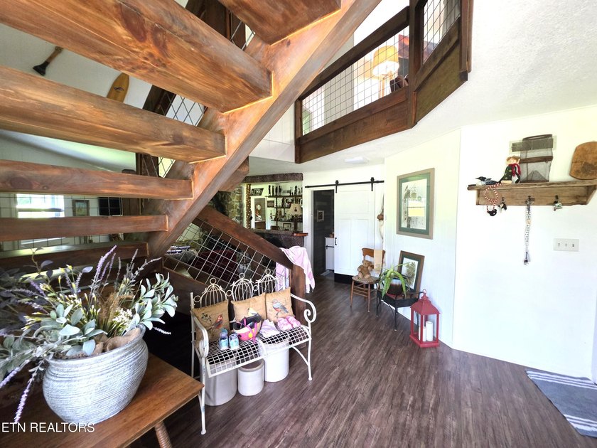 Discover this beautiful 3 bedroom, 2.5 bathroom LAKEFRONT home - photo 10