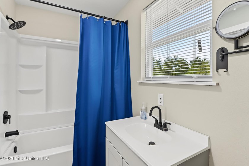 Bring your jet skis, kayaks, boats! Remodeled 2 bedroom/2 full - photo 13