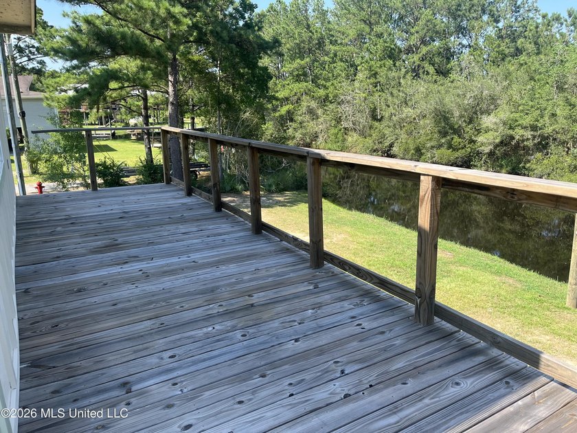 Bring your jet skis, kayaks, boats! Remodeled 2 bedroom/2 full - photo 15