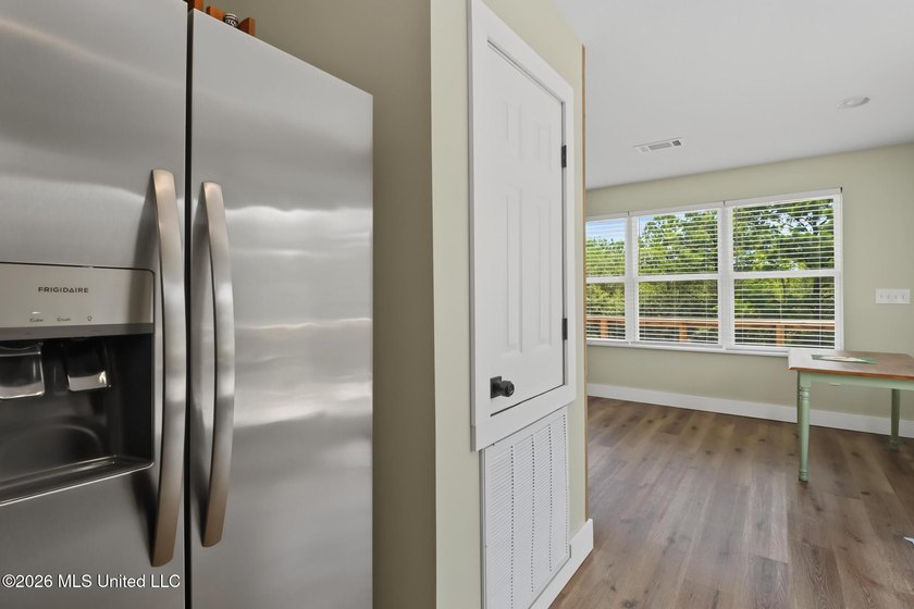 Bring your jet skis, kayaks, boats! Remodeled 2 bedroom/2 full - photo 25