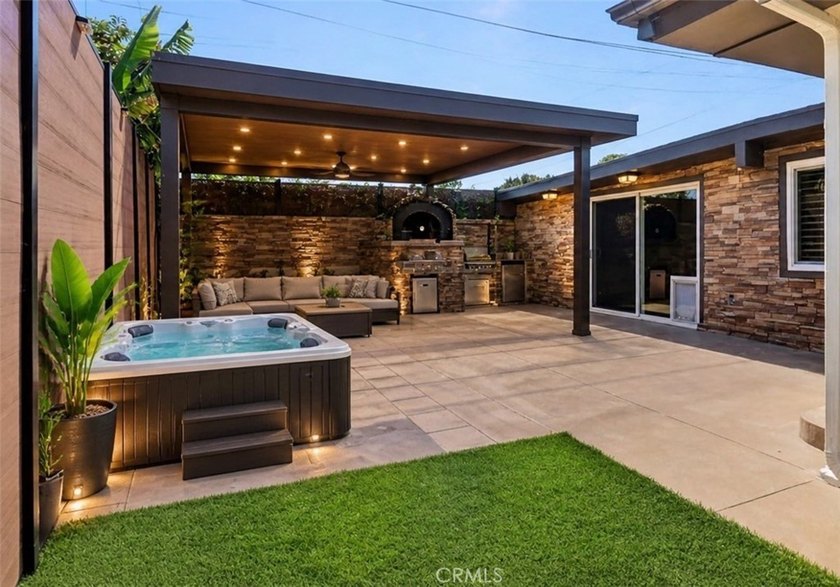 Presented by Reese Purinton, Global Luxury Realtor Just - photo 31