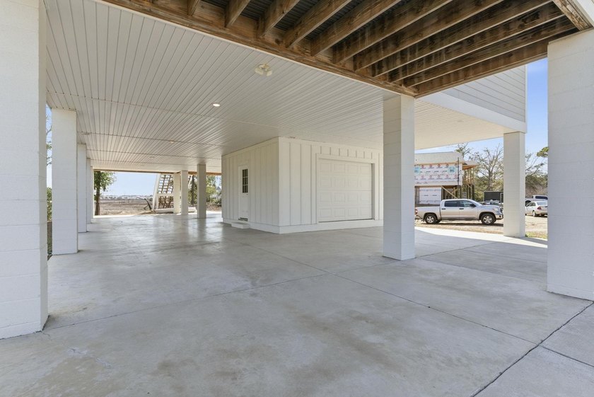 Three-bedroom, two-and-a-half-bathroom, elevated - photo 38