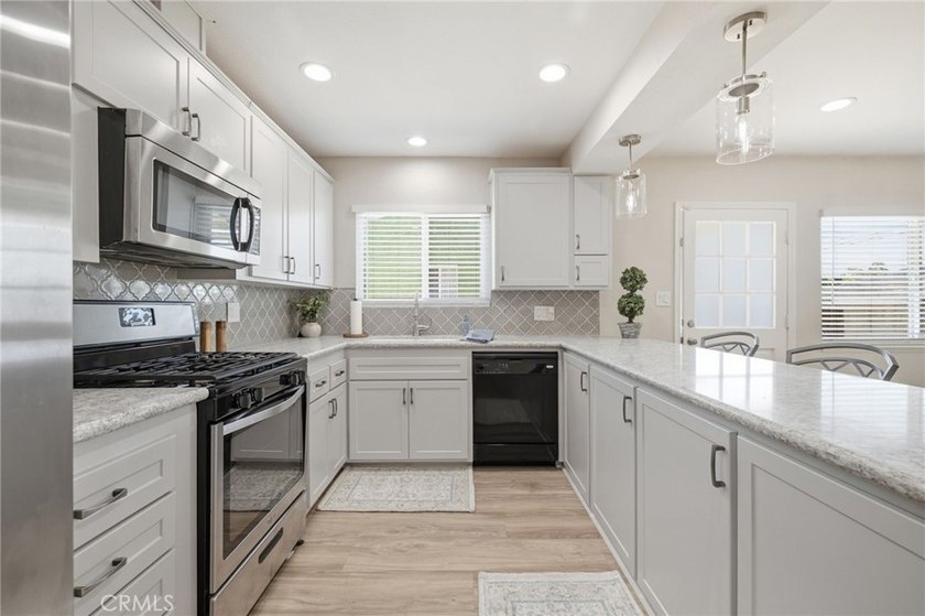One-Of-A-Kind Property: Located on a rare double cul-de-sac - photo 10