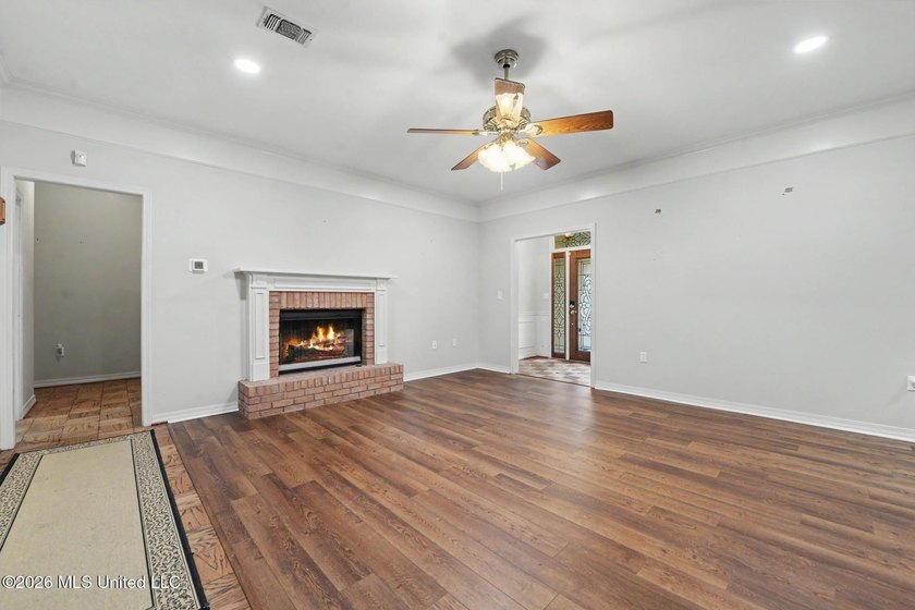Spacious 3-bedroom, 2-bath home in the heart of Diamondhead on - photo 8