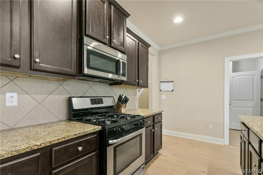 Welcome to spacious living in Neptunes Cove at The Lakes of - photo 12