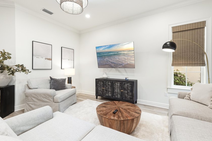 Fully renovated and move-in ready, this exceptional 4BR/4BA - photo 17