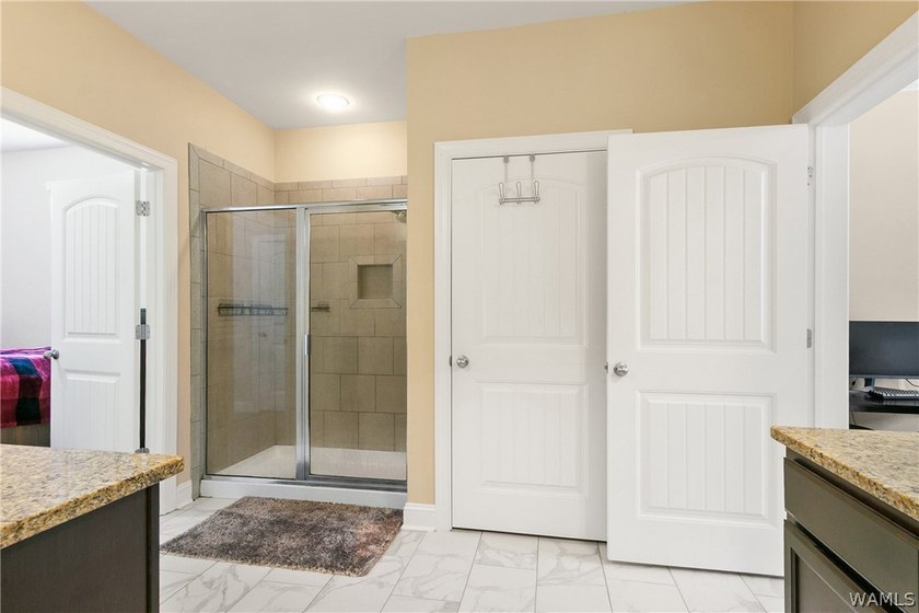 Welcome to spacious living in Neptunes Cove at The Lakes of - photo 21