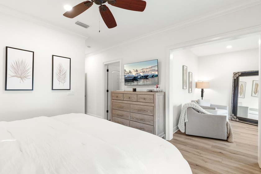 Fully renovated and move-in ready, this exceptional 4BR/4BA - photo 29