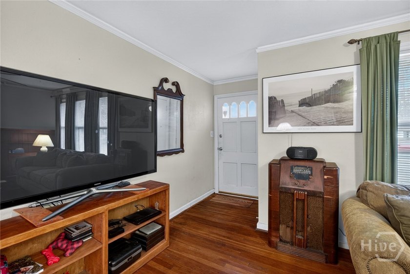 This home is conveniently located Midtown and is move-in ready - photo 3
