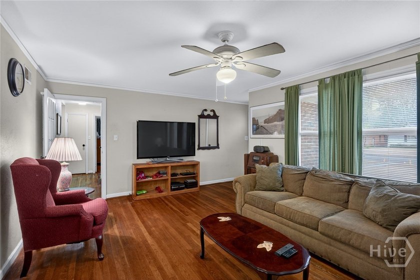 This home is conveniently located Midtown and is move-in ready - photo 5