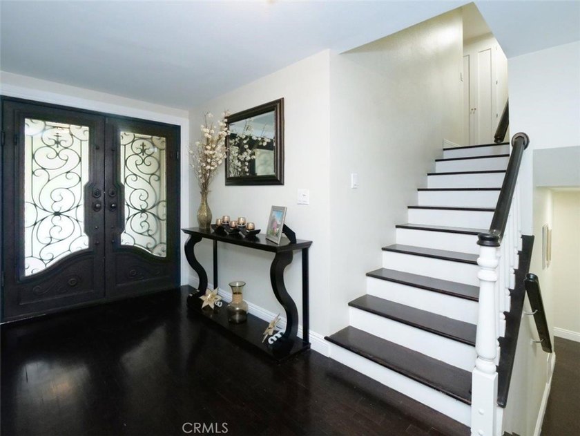 Don't miss the UNIQUE OPPORTUNITY to own this beautifully - photo 5
