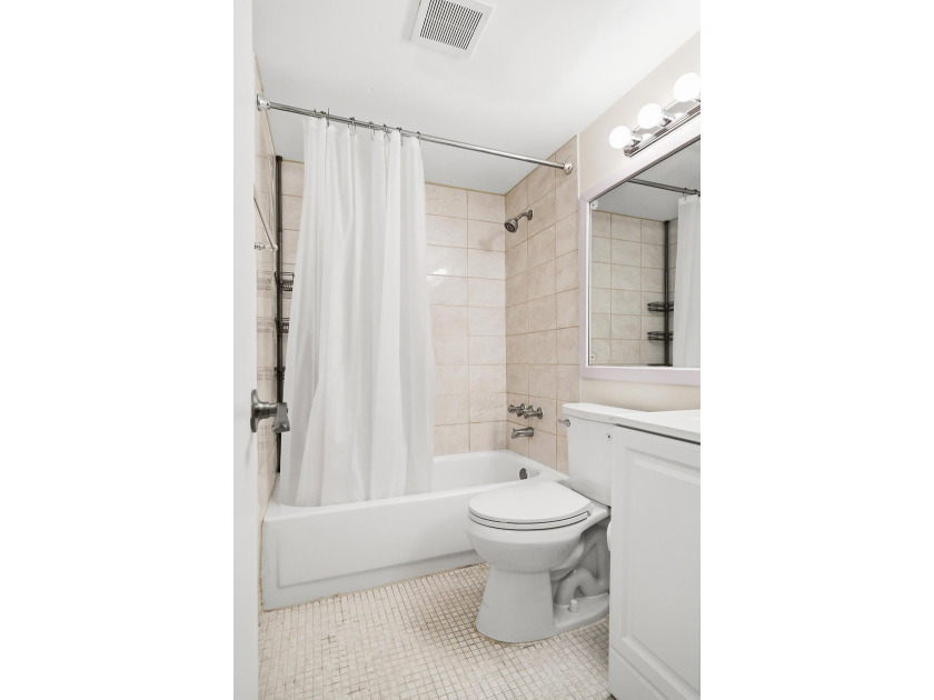 142 Norwich F - photo 6
